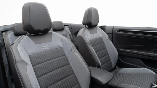 Volkswagen T-roc (23 Reg) 1.5TSI R-Line Convertible Image 4