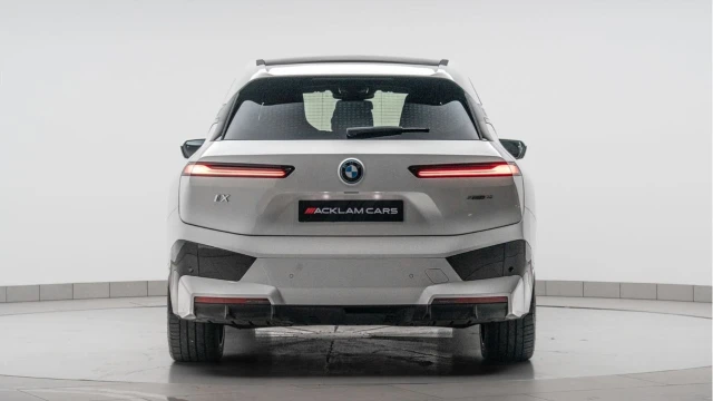 BMW iX (72 Reg) 40 M Sport Edition xDrive Image 6