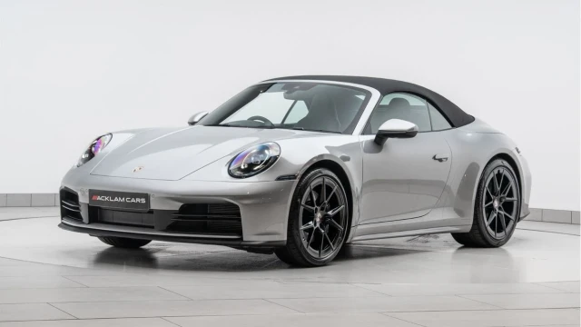 Porsche 911 (25 Reg) 3.0 Carrera PDK Convertible (992.2) Image 2