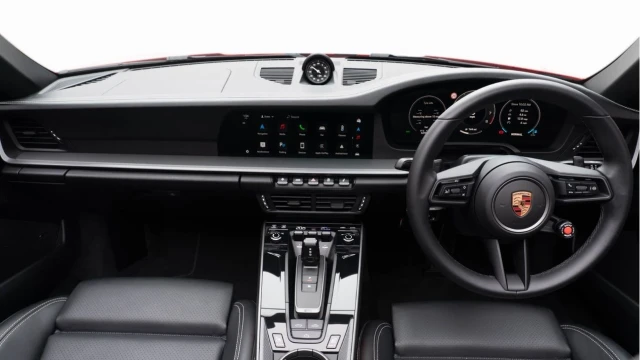 Porsche 911 (25 Reg) 3.0 Carrera Convertible (992.2) Image 3