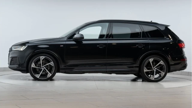 Audi Q7 (21 Reg) 3.0 45TDI S-Line Black Edition Quattro Image 4