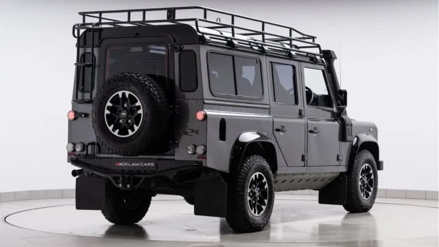 Land Rover Defender (16 Reg) 110 2.2TD Adventure Station Wagon (7 Seat) Image 6