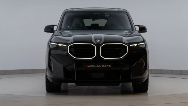 BMW Xm (23 Reg) 4.4 V8 Hybrid Image 5