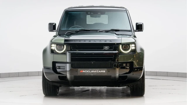 Land Rover Defender (75 Reg) 90 3.0 D350 X Hard Top Commercial (+VAT) Image 5