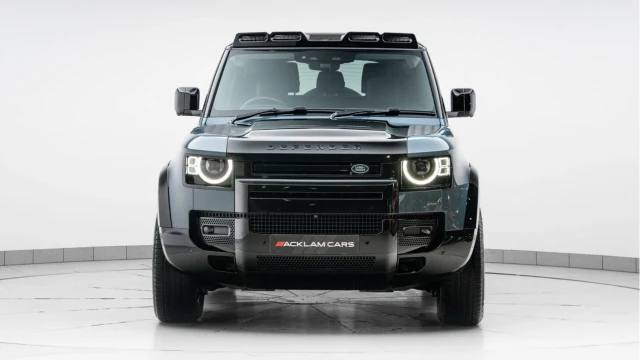 Land Rover Defender (24 Reg) 90 3.0 D250 HSE (Bespoke) Image 4