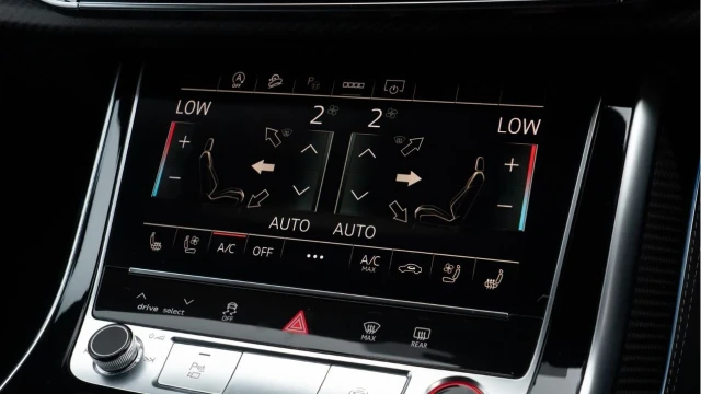 Audi Rs Q8 (71 Reg) 4.0TFSI V8 Carbon Black Quattro Image 7