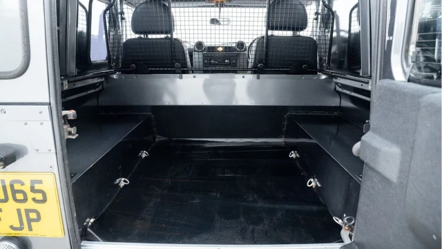 Land Rover Defender (65 Reg) 90 2.2TD XS Hard Top (+VAT) Image 4