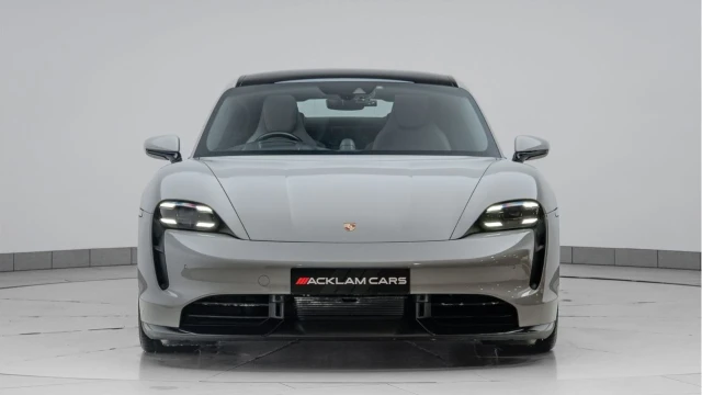 Porsche Taycan (21 Reg) Turbo Image 4
