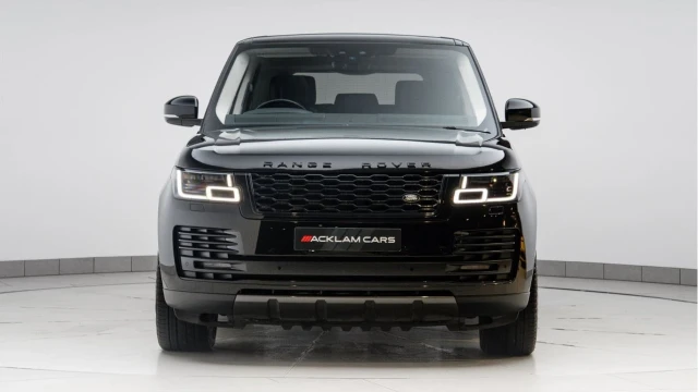 Land Rover Range Rover (70 Reg) 3.0SDV6 Westminster (Black Pack) Image 4