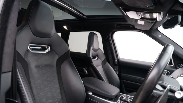 Land Rover Range Rover Sport (68 Reg) 5.0 V8 SVR (Overfinch) Image 3