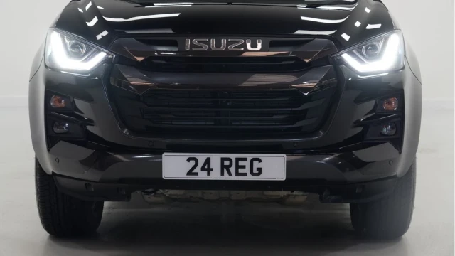 Isuzu D-Max (24 Reg) 1.9 V-Cross Image 7