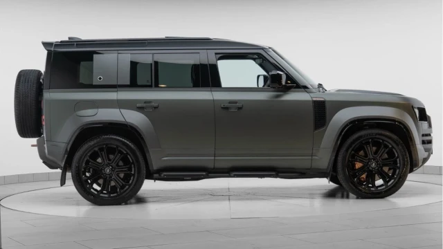 Land Rover Defender (25 Reg) 4.4 V8 P635 Octa Edition One Image 7
