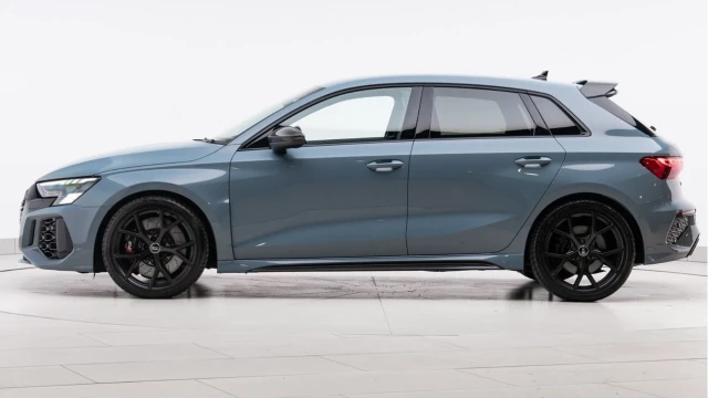 Audi RS3 (23 Reg) 2.5TFSI Carbon Black Quattro Image 4