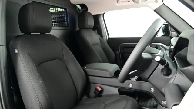 Land Rover Defender (24 Reg) 90 3.0 D250 Hard Top Commercial (+VAT) Image 3