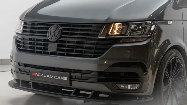 Volkswagen Transporter (71 Reg) T28 2.0TDI Highline DSG (5 Seat) (SV Edition 30) (+VAT) Image 8
