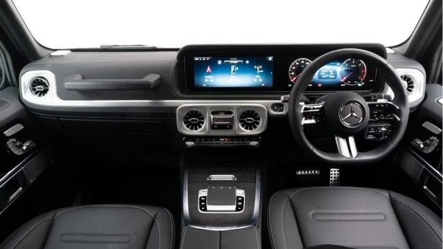 Mercedes-Benz G Class (25 Reg) G450D 3.0 AMG Line Premium Plus 4Matic (Night Pack) Image 2