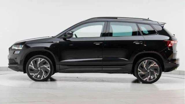 Škoda KAROQ (72 Reg) 2.0TDI Sportline Image 4