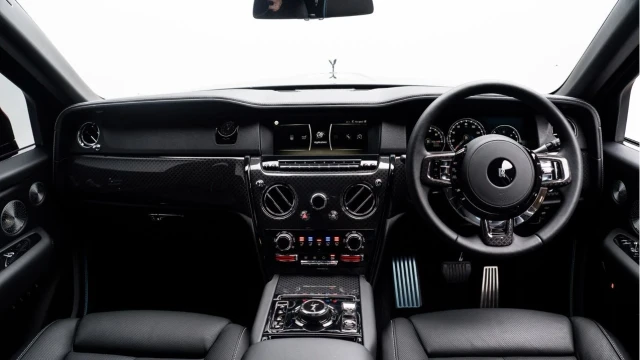 Rolls-Royce Cullinan (24 Reg) 6.7 V12 Black Badge Image 2