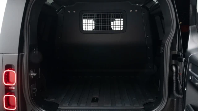 Land Rover Defender (74 Reg) 90 3.0 D250 S Hard Top Commercial (3 Seat) (Obsidian) (+VAT) Image 4
