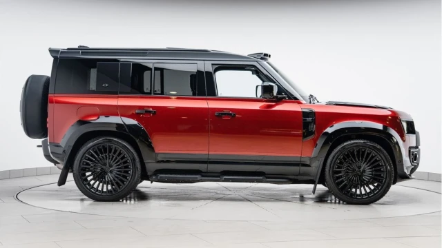 Land Rover Defender (24 Reg) 110 3.0 D300 HSE (Bespoke) Image 5