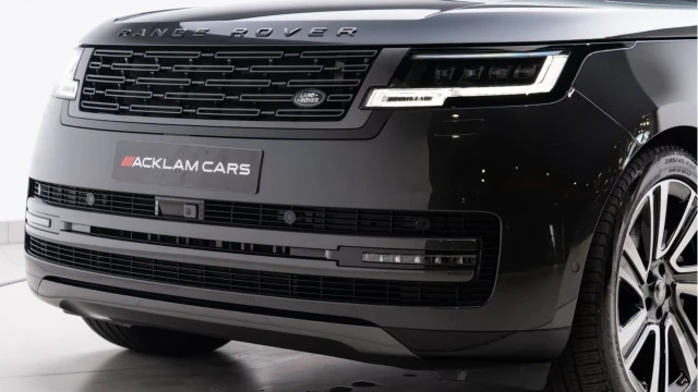 Land Rover Range Rover (73 Reg) 3.0 P460e SE Hybrid Image 8
