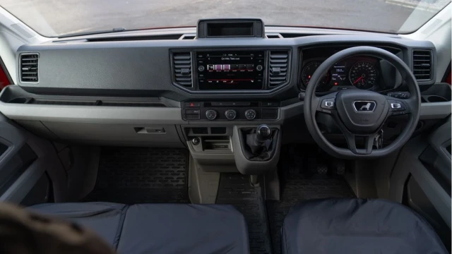 MAN TGE (71 Reg) TGE 3.180 2.0D (7 Seat) (Brit-TIPP Arb Tipper) (+VAT) Image 2