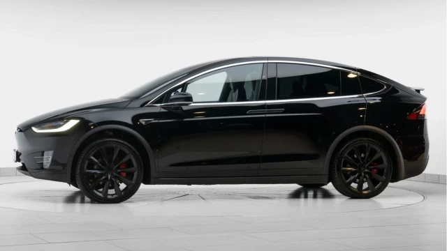 Tesla Model X (70 Reg) Performance Ludicrous AWD Image 4