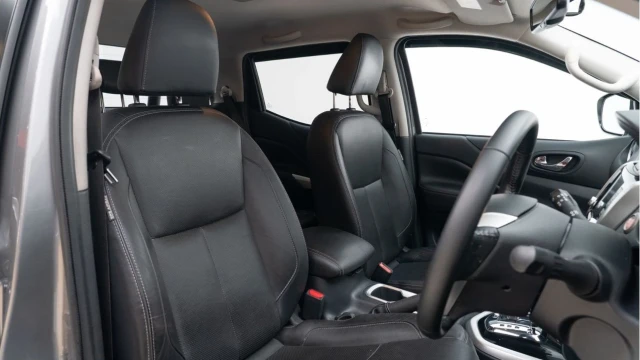 Nissan Navara (21 Reg) 2.3DCI Tekna (Bespoke) (+VAT) Image 3