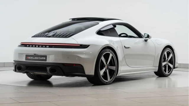 Porsche 911 (25 Reg) 3.0 Carrera PDK Coupe (992.2) Image 6