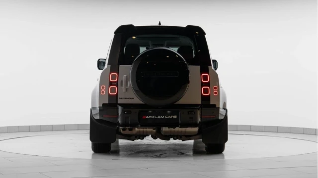 Land Rover Defender (75 Reg) 110 3.0 D250 X-Dynamic SE (Black Pack) Image 5