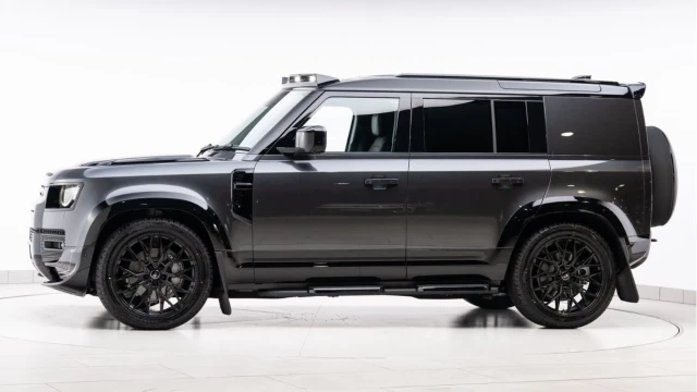 Land Rover Defender (74 Reg) 110 3.0 D350 X-Dynamic HSE Hard Top Commercial (3 Seat) (+VAT) Image 6