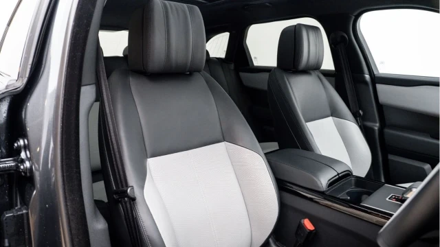 Land Rover Range Rover Velar (73 Reg) 2.0 D200 Dynamic HSE (Black Pack) Image 3