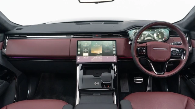 Land Rover Range Rover Sport (24 Reg) 3.0 P460e Autobiography Hybrid (Black Pack) Image 2