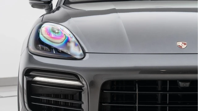 Porsche Cayenne (72 Reg) 4.0 V8 GTS Coupe Image 8