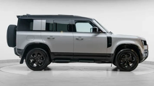 Land Rover Defender (75 Reg) 110 3.0 D250 S (Black Pack) Image 6