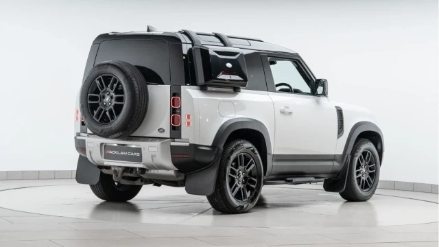 Land Rover Defender (21 Reg) 90 3.0 D250 S (Country) Image 6