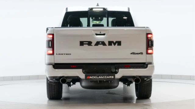Dodge RAM 1500 (74 Reg) 5.7 V8 HEMI Limited (VAT Q) Image 5