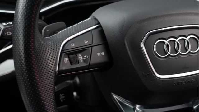 Audi Q7 (71 Reg) 3.0 50TDI S-Line Black Edition Quattro Image 7