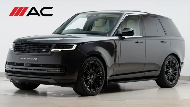 Land Rover Range Rover (24 Reg) 3.0 D350 HSE (Shadow Pack) Image 1