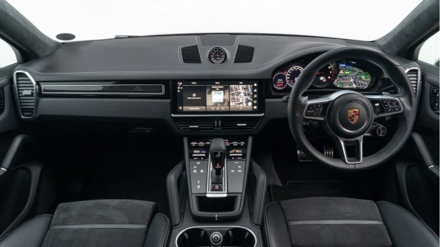 Porsche Cayenne (72 Reg) 4.0 V8 GTS Coupe Image 2