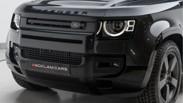 Land Rover Defender (25 Reg) 110 3.0 D350 X-Dynamic HSE Hard Top Commercial (3 Seat) (+VAT) Image 8