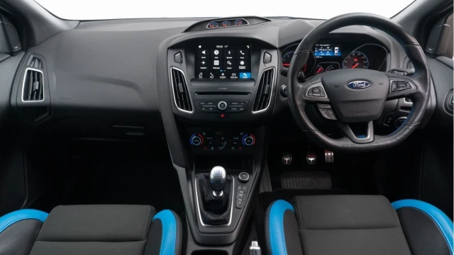 Ford Focus (67 Reg) 2.3 RS Image 2