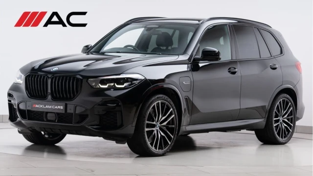 BMW X5 (72 Reg) 3.0 45e M Sport xDrive Image 1