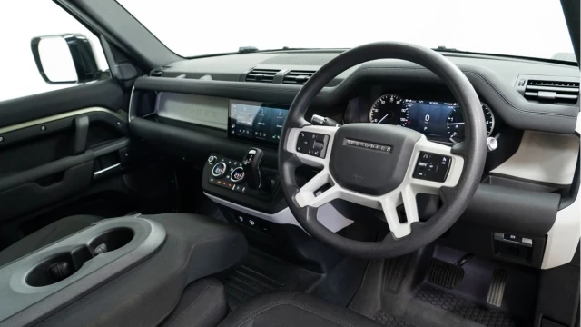 Land Rover Defender (21 Reg) 90 3.0 D200 Hard Top Commercial (3 Seat) (+VAT) Image 2