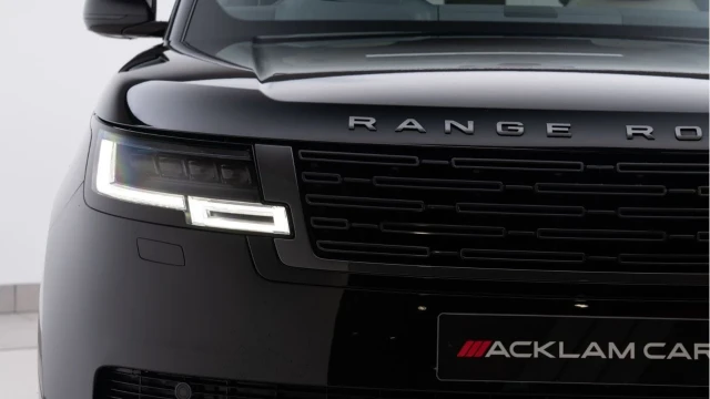 Land Rover Range Rover (74 Reg) 3.0 D300 HSE (Shadow Pack) Image 7