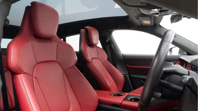 Porsche Taycan (72 Reg) Turbo Cross Turismo Image 3