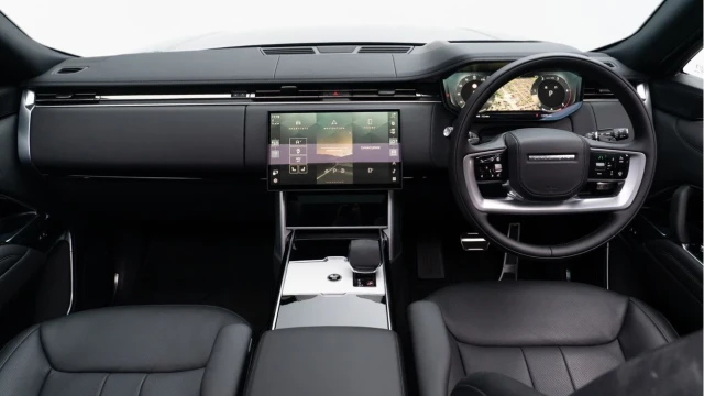 Land Rover Range Rover (25 Reg) 3.0 D350 HSE (Shadow Pack) (VAT Q) Image 2