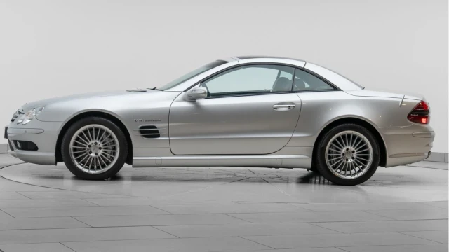 Mercedes-Benz SL (04 Reg) SL55 AMG 5.4 V8 Kompressor Convertible Image 5