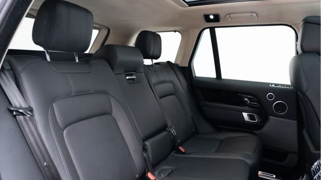 Land Rover Range Rover (70 Reg) 3.0SDV6 Westminster Image 8