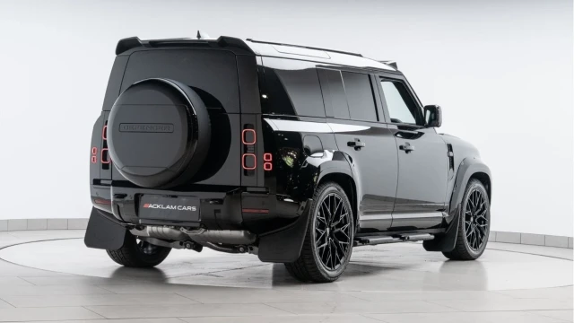 Land Rover Defender (25 Reg) 110 3.0 D250 X-Dynamic HSE Hard Top Commercial (3 Seat) (+VAT) Image 6